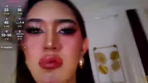 Snapshot of carlamoore23 chatting on 10/09/25, 03:21 CARLA online show from 10/09/25, 03:21