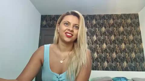 Snapshot of carlastacefun chatting on 10/21/25, 05:52 CarlaStaceFun online show from 10/21/25, 05:52