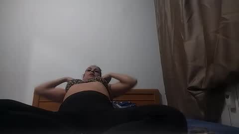Snapshot of carlasweet00 chatting on 05/11/26, 11:13 carlasweet00 online show from 05/11/26, 11:13