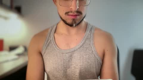 carlcarlinches4 online show from 12/17/25, 02:34