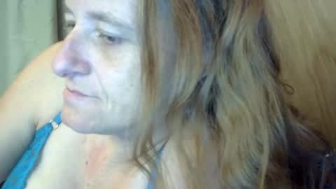 carleeswoman08 online show from 12/02/24, 01:24