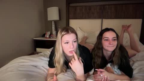 Snapshot of carleetanner chatting on 02/12/26, 02:01 carlee online show from 02/12/26, 02:01