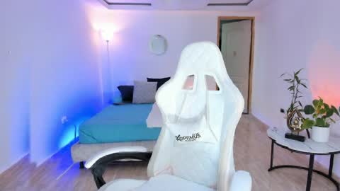 Alejandra online show from 04/03/26, 12:19