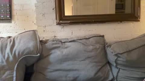 carlhung 69 hairy friends gay bi online show from 02/13/25, 10:11