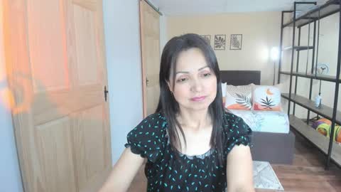 carlin1511 online show from 12/22/25, 09:45