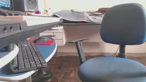 carlos online show from 04/11/26, 02:32