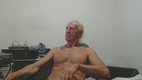 carlos online show from 04/18/26, 09:15