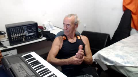carlos online show from 07/28/26, 12:51
