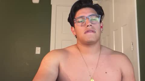 Snapshot of carlosjosecb1 chatting on 12/03/25, 01:57 carlos online show from 12/03/25, 01:57