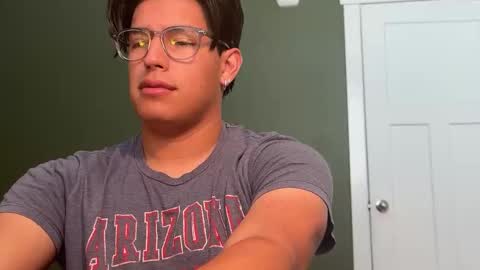 carlosjosecb2 online show from 11/19/25, 05:46