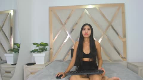 carlotaasm online show from 03/23/26, 04:49
