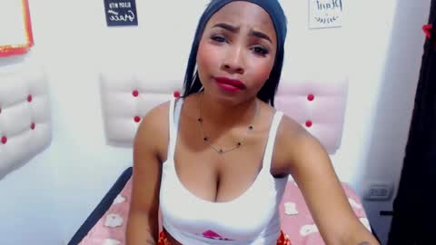 CarlotaDivaxxx online show from 06/25/26, 04:11