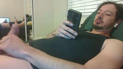 Snapshot of carloxxx24 chatting on 12/17/24, 04:56 DBX online show from 12/17/24, 04:56