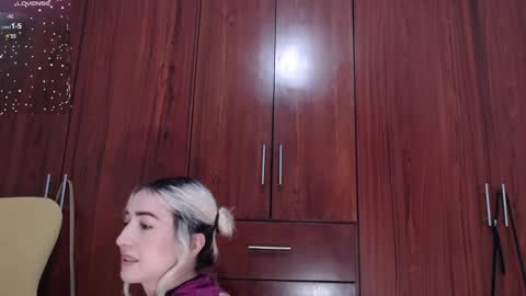 Snapshot of carly_grasso chatting on 02/09/25, 03:32 carly grasso online show from 02/09/25, 03:32