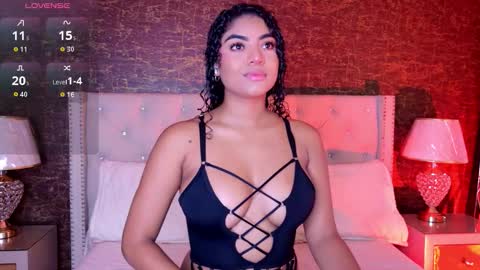 Carly Monroe  online show from 12/02/25, 09:58