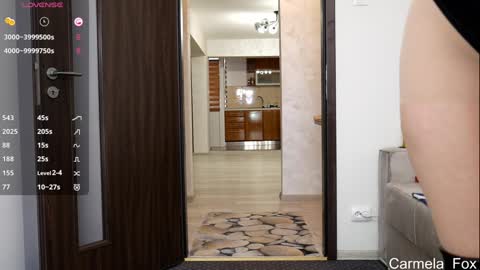 Snapshot of carmela_fox chatting on 12/19/25, 09:27 Carmela online show from 12/19/25, 09:27