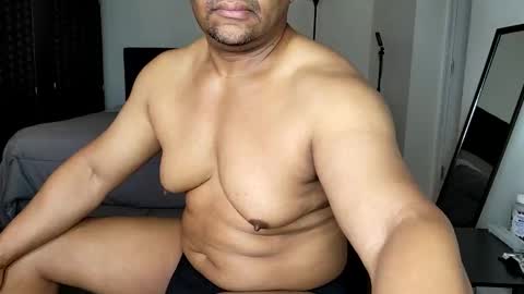 Snapshot of carmeldaddy1 chatting on 09/14/25, 05:12 Carmel Daddy online show from 09/14/25, 05:12