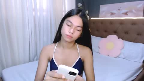 Snapshot of carmella_amethyst chatting on 05/18/26, 04:07 CARMELLA online show from 05/18/26, 04:07