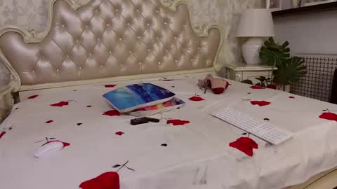 CarmellaAngel online show from 12/15/25, 09:57