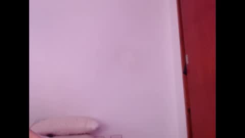 Snapshot of carmennrusso chatting on 09/13/25, 03:23 carmennrusso online show from 09/13/25, 03:23