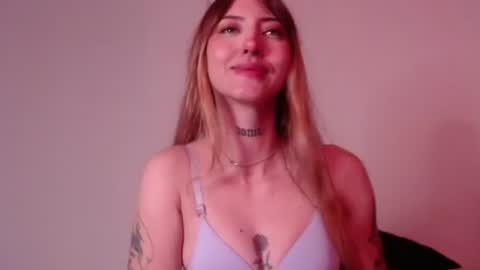 Snapshot of carmennrusso chatting on 07/06/26, 05:59 carmennrusso online show from 07/06/26, 05:59