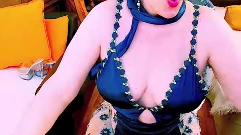 Snapshot of carmenrossi chatting on 06/21/26, 08:17 Carmen online show from 06/21/26, 08:17