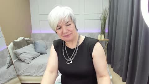 Carmen online show from 01/11/25, 04:48