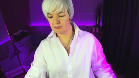 Carmen online show from 01/12/25, 03:17