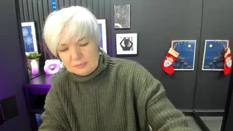 Carmen online show from 01/17/26, 08:34