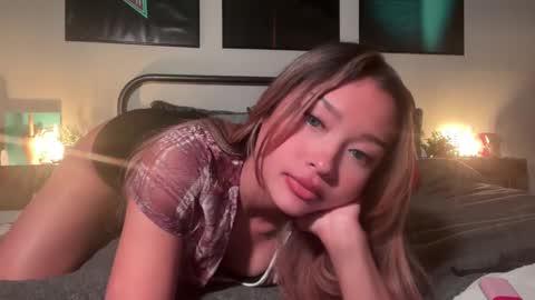 Snapshot of carmenxrose chatting on 02/16/25, 02:53 carmenxrose online show from 02/16/25, 02:53