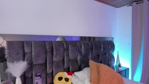 Carol  online show from 12/22/25, 02:08