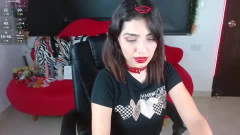 Snapshot of carolaine69_ chatting on 01/02/25, 01:51 Caroline online show from 01/02/25, 01:51