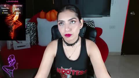 Snapshot of carolaine69_ chatting on 10/02/25, 01:40 Caroline online show from 10/02/25, 01:40