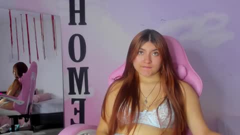 Snapshot of carolay759687 chatting on 03/03/25, 07:43 carolay759687 online show from 03/03/25, 07:43
