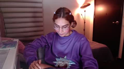 Carolayn online show from 12/11/24, 02:52