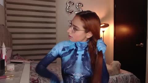 Carolayn online show from 12/23/24, 10:44