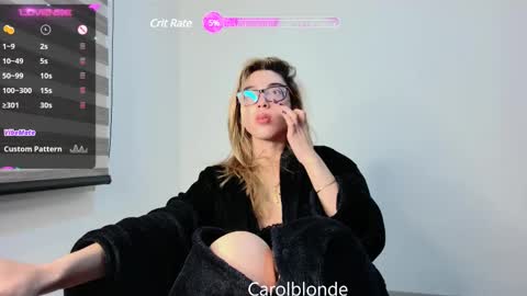 Snapshot of carolblonde chatting on 02/10/25, 05:47 Char online show from 02/10/25, 05:47