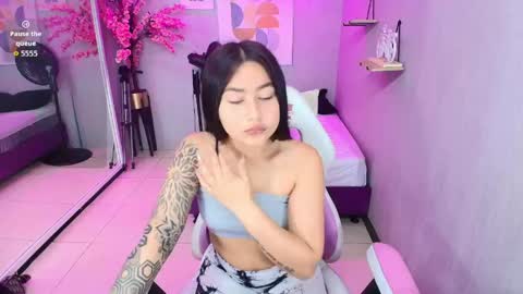 Snapshot of carolina_cherry chatting on 05/06/26, 12:43 CAROLINA. online show from 05/06/26, 12:43