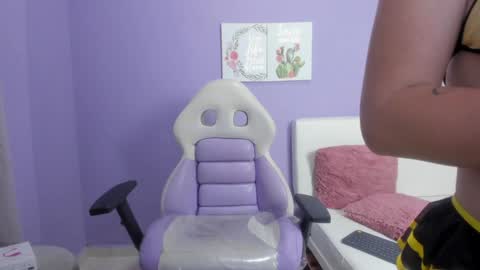 Carolina  online show from 01/29/25, 11:35