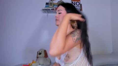 CarolinaM online show from 11/07/25, 04:40