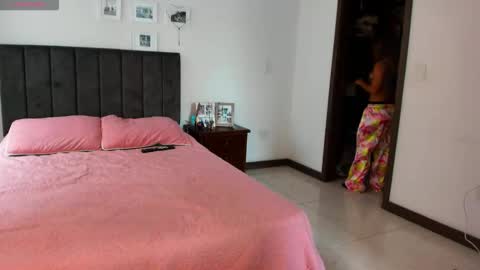 carolina_zaens online show from 02/02/26, 03:55