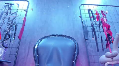 carolina online show from 12/16/25, 09:31