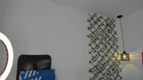 Carolina online show from 11/17/25, 04:35