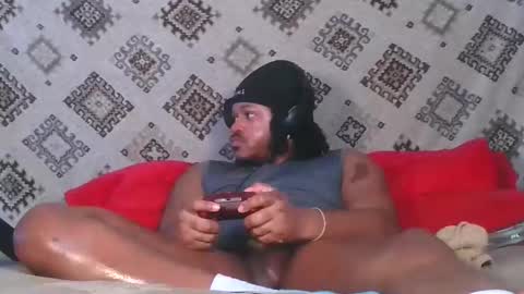 carolinayungin96 online show from 02/04/26, 05:02