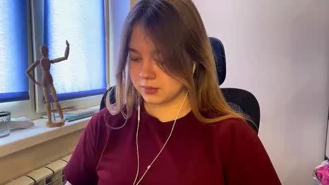 carolindueno online show from 02/23/26, 07:39