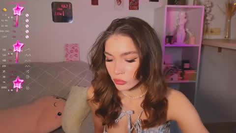 Caroline online show from 12/25/24, 08:28