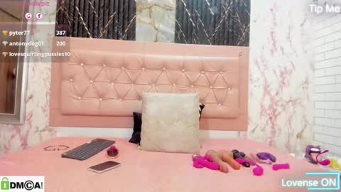 caroline daring online show from 01/10/26, 03:19