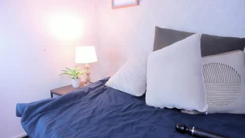  Caroline  online show from 12/19/25, 11:28