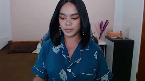 Snapshot of caroline_east chatting on 02/05/25, 01:54 caroline_east online show from 02/05/25, 01:54