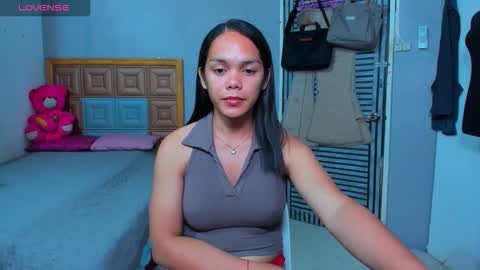 caroline_east online show from 02/18/26, 03:08